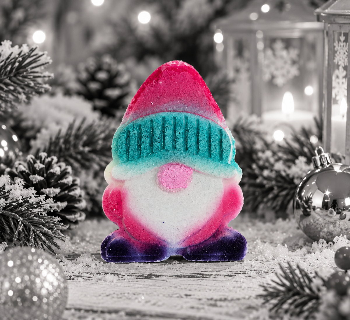 Bombe gnome avec insertions de couleurs à l'intérieur mûres vanille