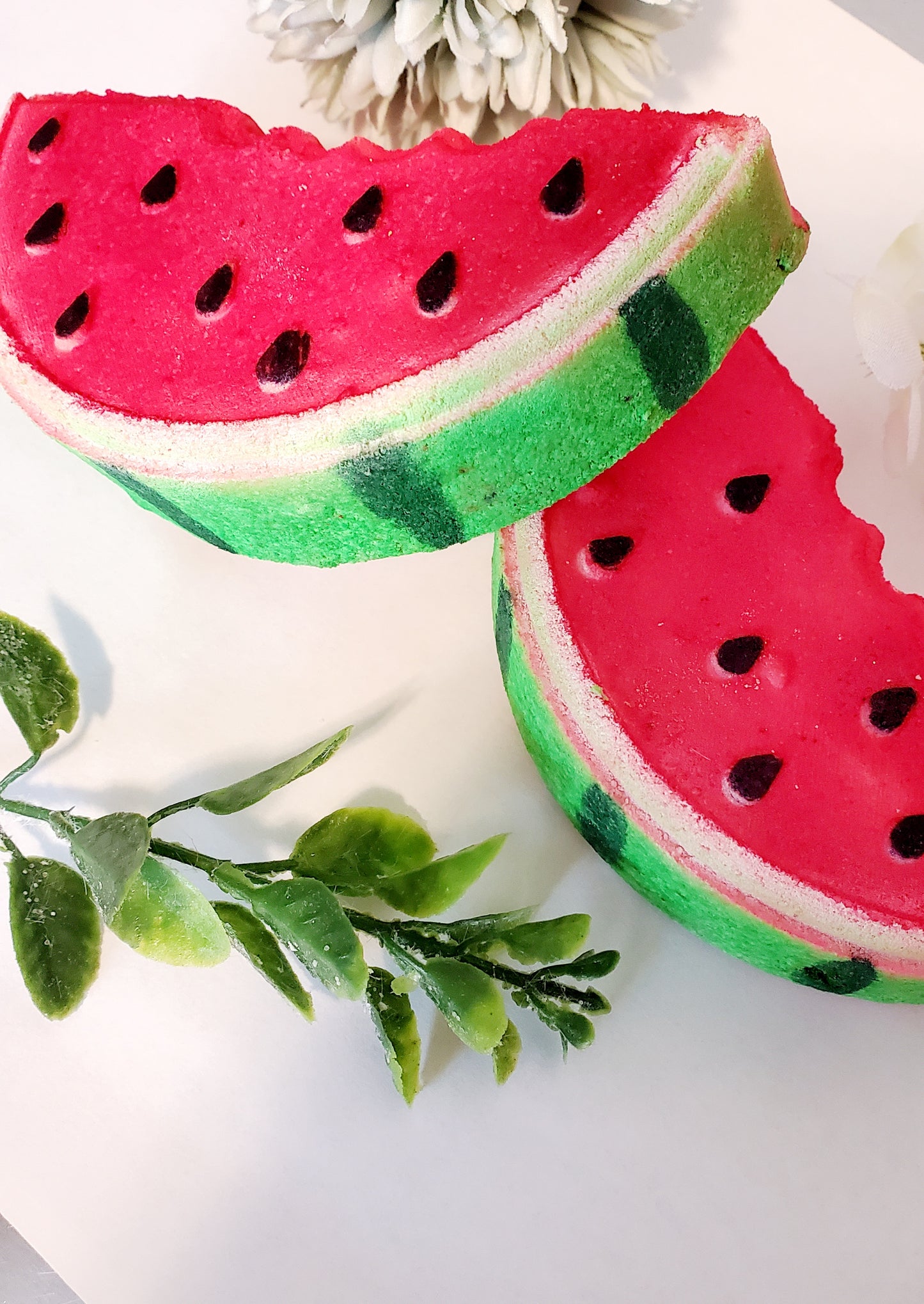 Bombe melon d'eau avec insertions de couleur