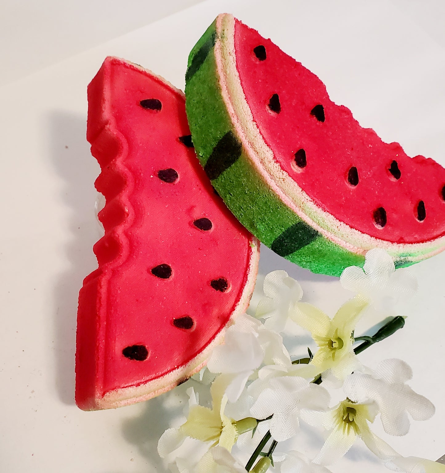Bombe melon d'eau avec insertions de couleur