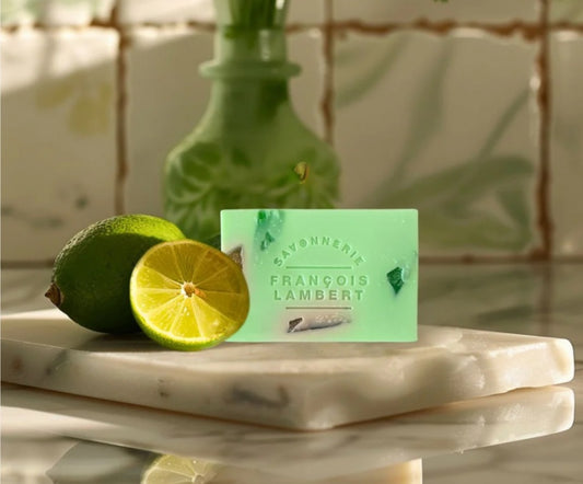 Savon au lait de brebis - Lime, coriandre, bergamote et néroli